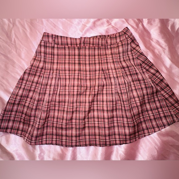 Pink & Black Plaid Skirt - Picture 2 of 4